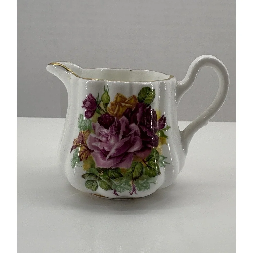 Vintage Royal Stuart Spencer Stevenson Bone China Creamer Roses‎